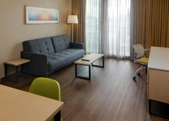 City Express Suites By Marriott Tijuana Rio