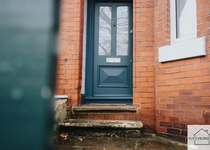 Elegant Home From Home Manchester