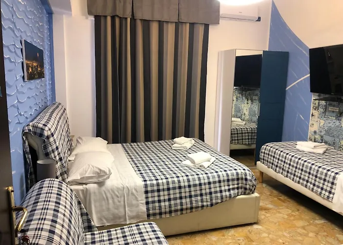 Marina Sky 8 Hotel Naples