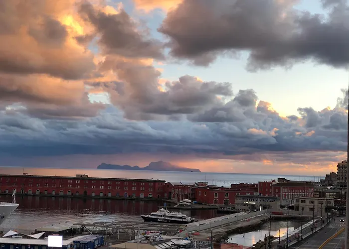 Marina Sky 8 Hotel Naples