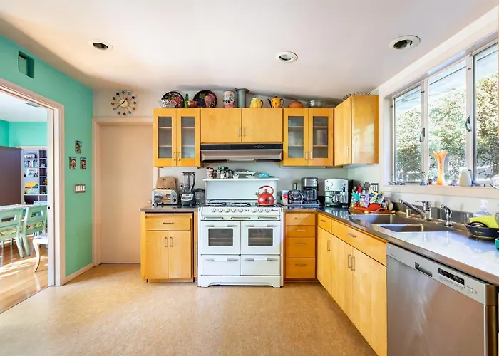 Bixby Beauty 50S Mod Long Beach