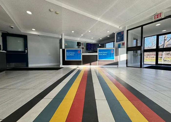 Studio 6 Suites East Syracuse Airport