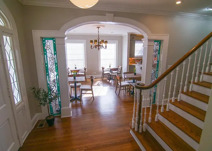 The Capitol Inn Tallahassee
