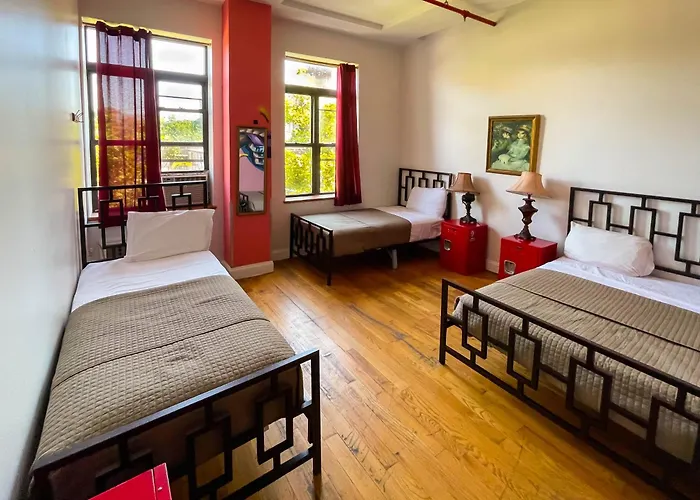 Ny Moore Hostel New York