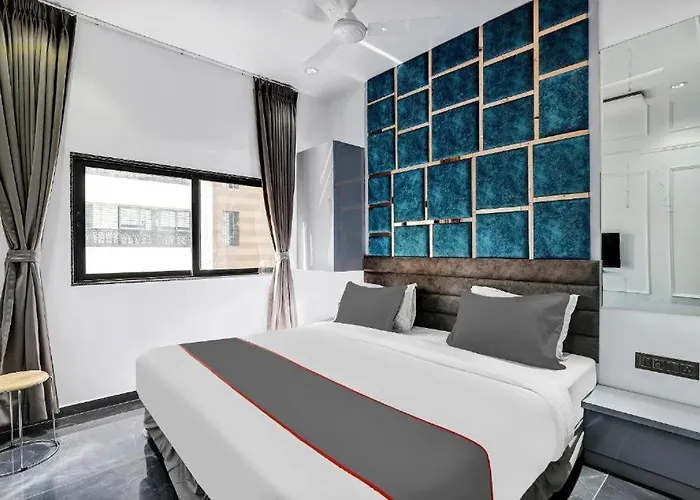 Hotel The Lowell Surat