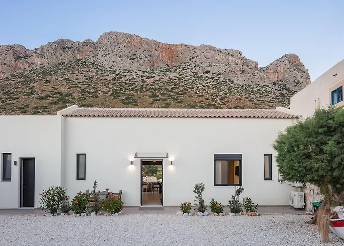 Villa Amina - On The Beach Living By Etouri Chania 