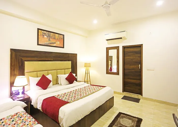 Hotel The Kiara Near Delhi Airport New Delhi