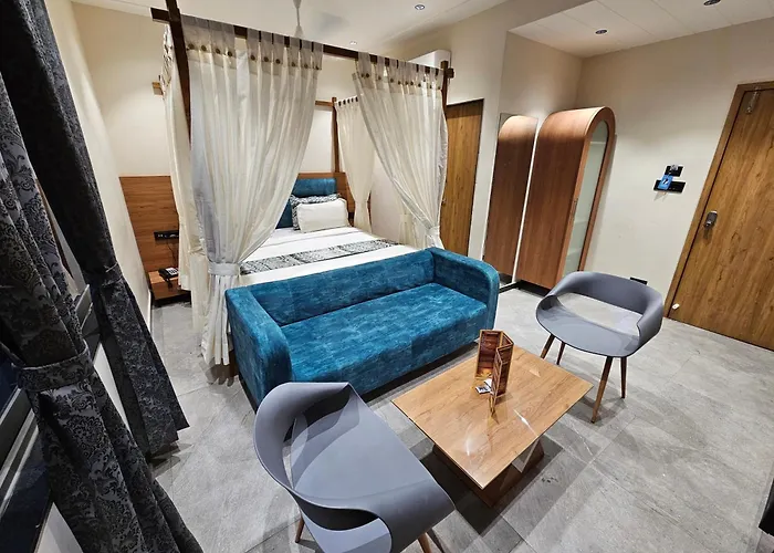 Hotel Nova Palm Rajkot