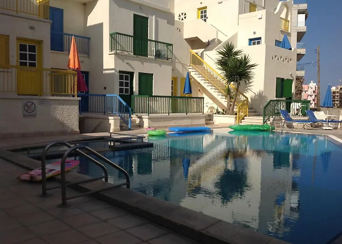 Sea N Lake View Hotel Apartments Larnaca
