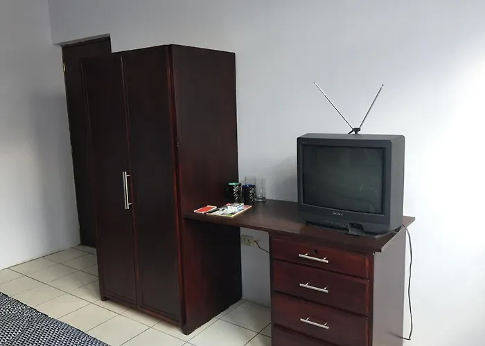 Casa 10 Guest House Guatemala City