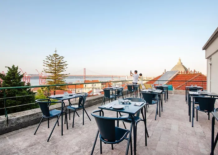 Cheese & Wine Lapa Hotel Lisbon