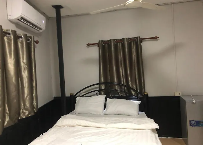 Batman Guesthouse Vientiane