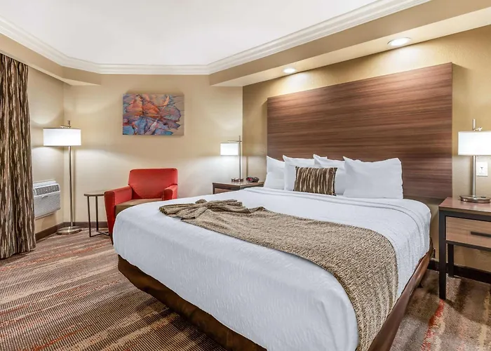 Best Western Plus Wine Country Inn & Suites Santa Rosa