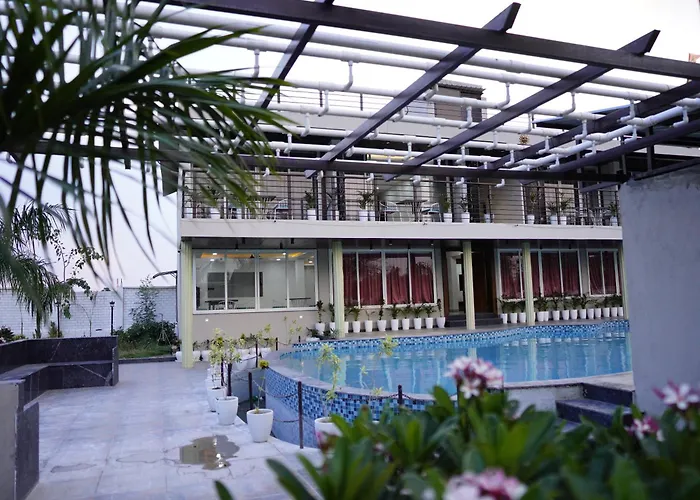 Fun O Farm Luxury Farm Villa Indore