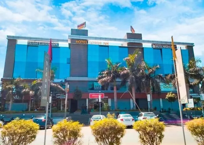 Hotel Lords In Ahmedabad