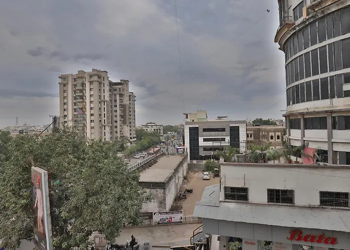 Hotel Nova Cross Road Rajkot