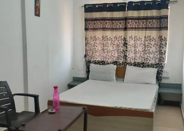 Hotel Velvet Rajkot