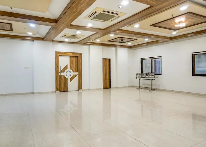 Hotel The Caves A Family Hotel Near Igi Airport New Delhi