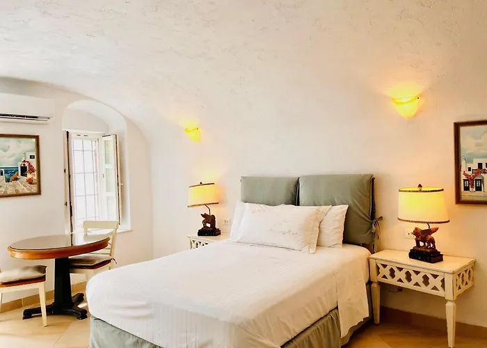 Le Petit Greek Hotel Fira 