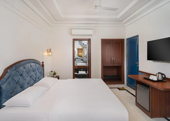 Hotel Ganga Maiya Lucknow