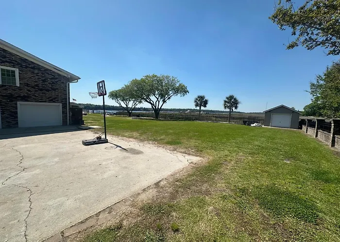 River House At North Charleston, South Carolina