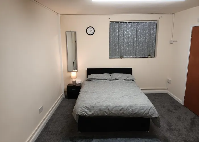 Marsh Road Hotel Luton 