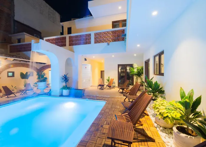 Casa Victoria Malecon - Adults Only Hotel Puerto Vallarta
