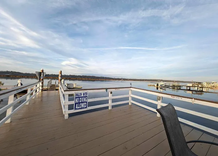 River House At North Charleston, South Carolina