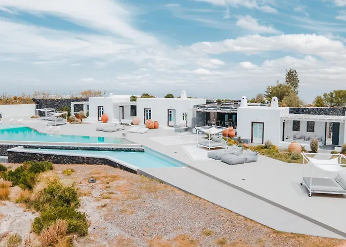 Erosantorini Luxury Private Estate & Suites Fira 