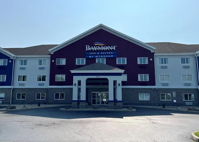 Baymont By Wyndham Indianapolis Northeast Hotel