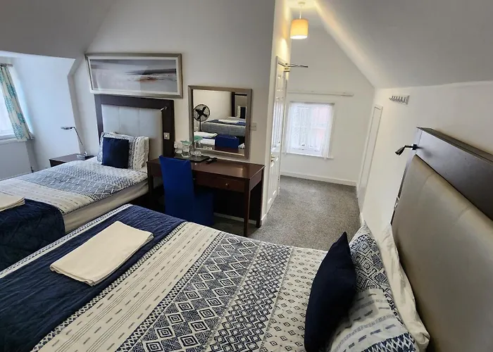 Gatwick Castle B&B Horley 