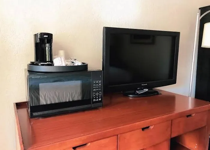 Super 8 By Wyndham San Jose Airport Motel