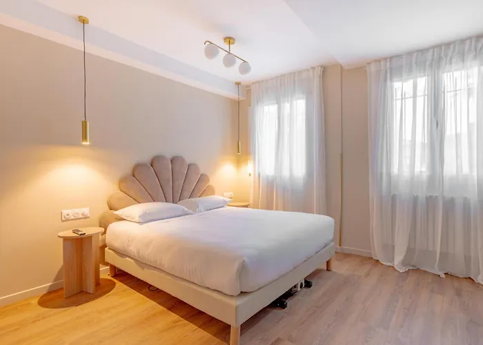 Grand Hotel Senia - Paris Orly Airport