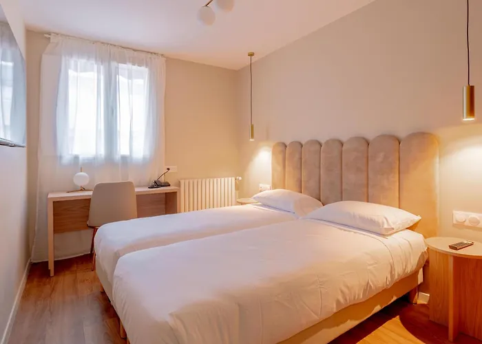 Grand Hotel Senia - Paris Orly Airport