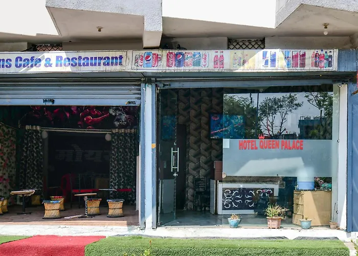 Hotel O Queen Palace Indore