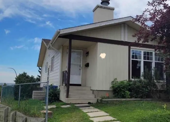 Macewan Cottage Calgary