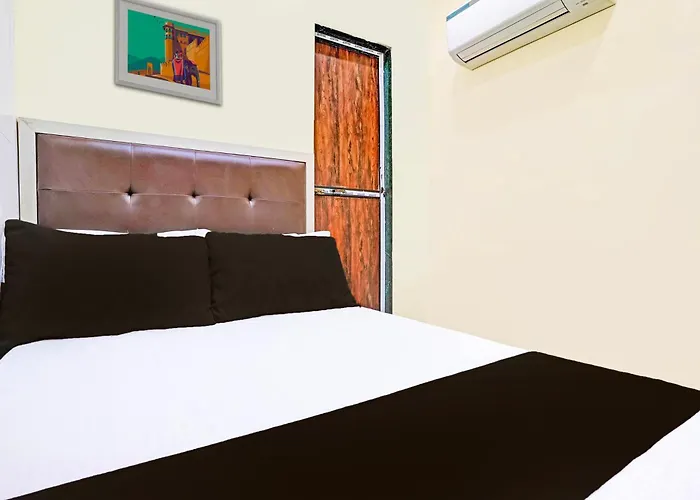Hotel O Tanvi Guest House Mumbai