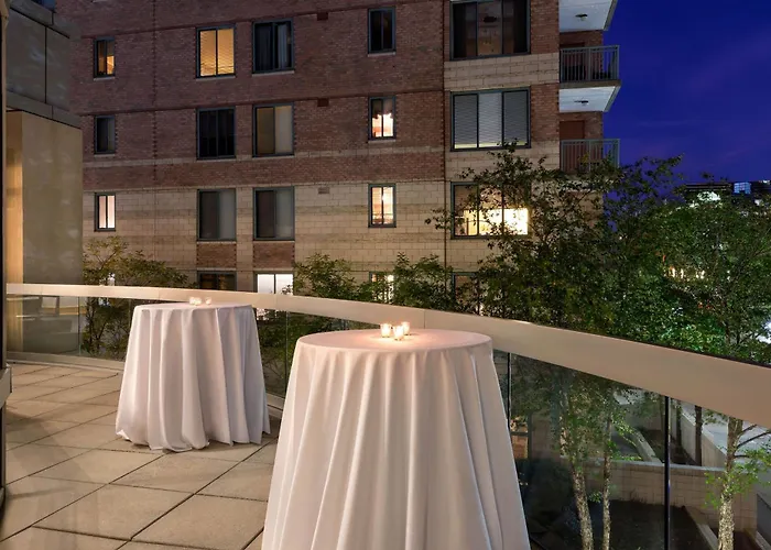 The Westin Arlington Hotel
