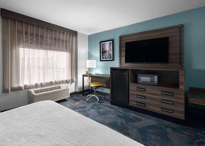 La Quinta By Wyndham Greensboro Nc