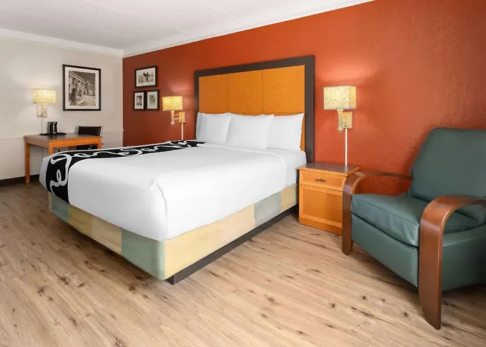 La Quinta Inn By Wyndham Pittsburgh Airport Moon Township