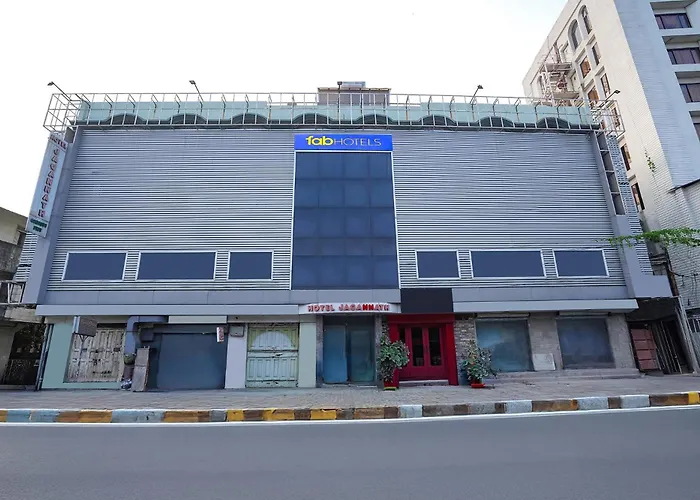 Fabhotel Jagannath - Nr Platinum Hospital, Sitabuldi Nagpur