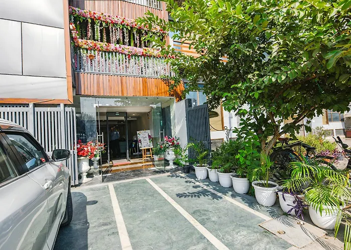 Fabhotel Prime Apple Tree Residency New Delhi