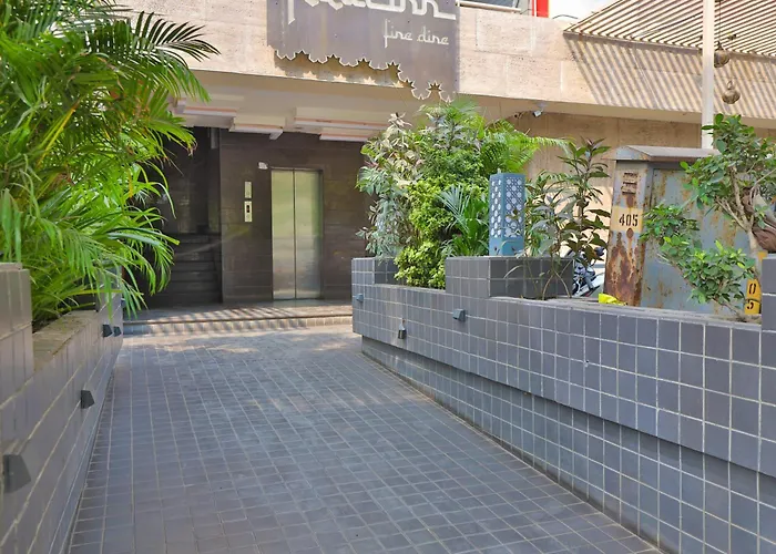 Hotel The Grand Suites Ahmedabad