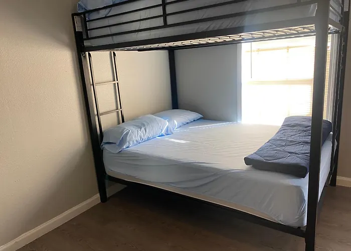 Haystack Hostel Houston