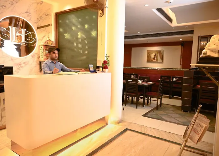 Jullundur Hotel & Restaurant Chandigarh