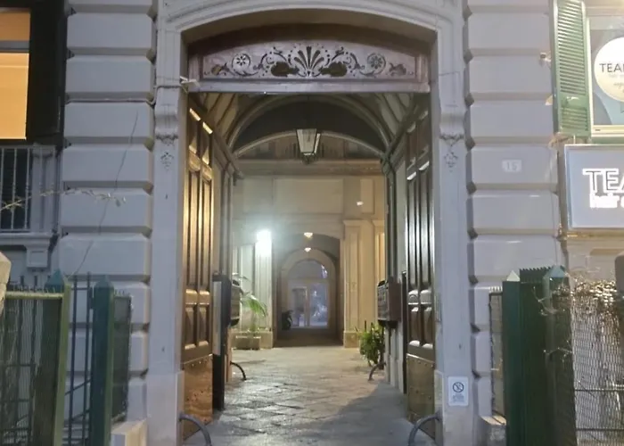 Amedeo Square Bed & Breakfast Naples