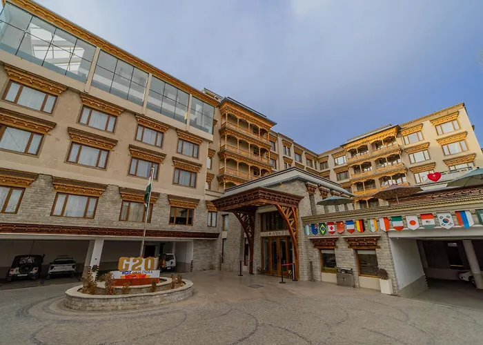The Abduz Hotel Leh