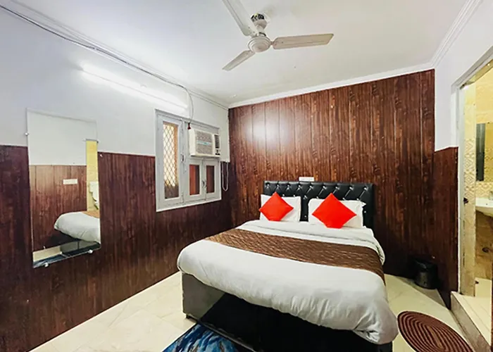Hotel Moti Bagh - Satya Niketan New Delhi