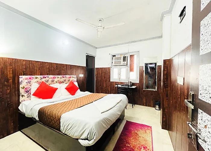 Hotel Moti Bagh - Satya Niketan New Delhi