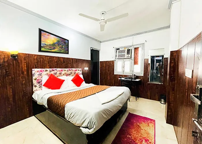 Hotel Moti Bagh - Satya Niketan New Delhi